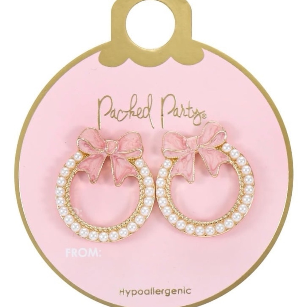 Packed Party Pink Bow Pearl Wreath Earrings